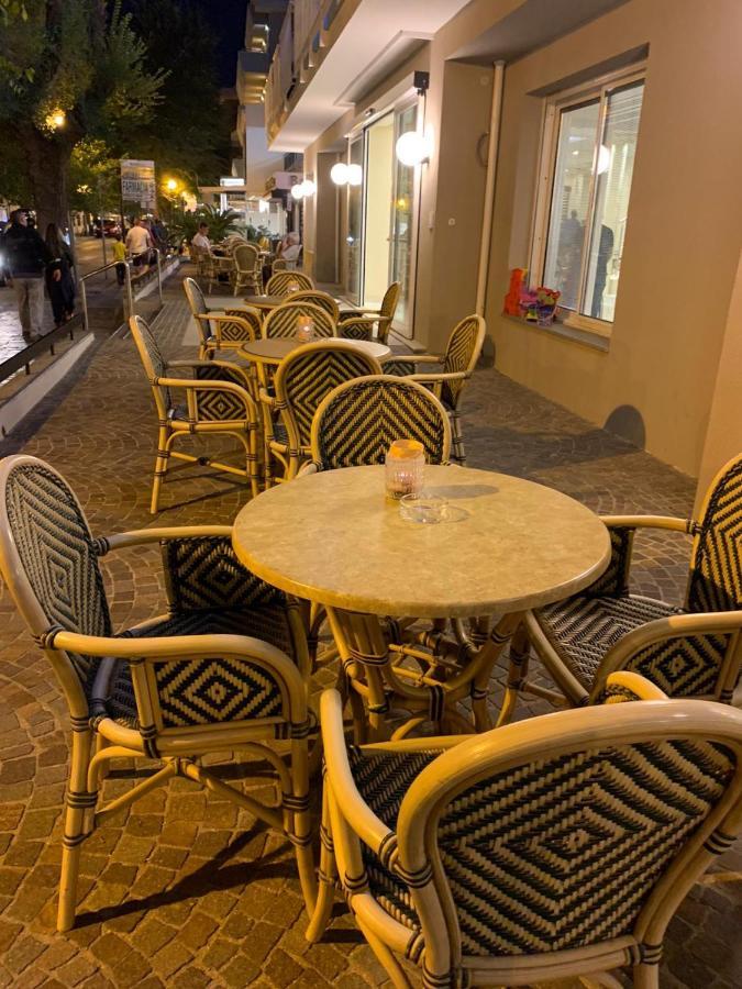 Hotel Des Bains Cattolica Ngoại thất bức ảnh