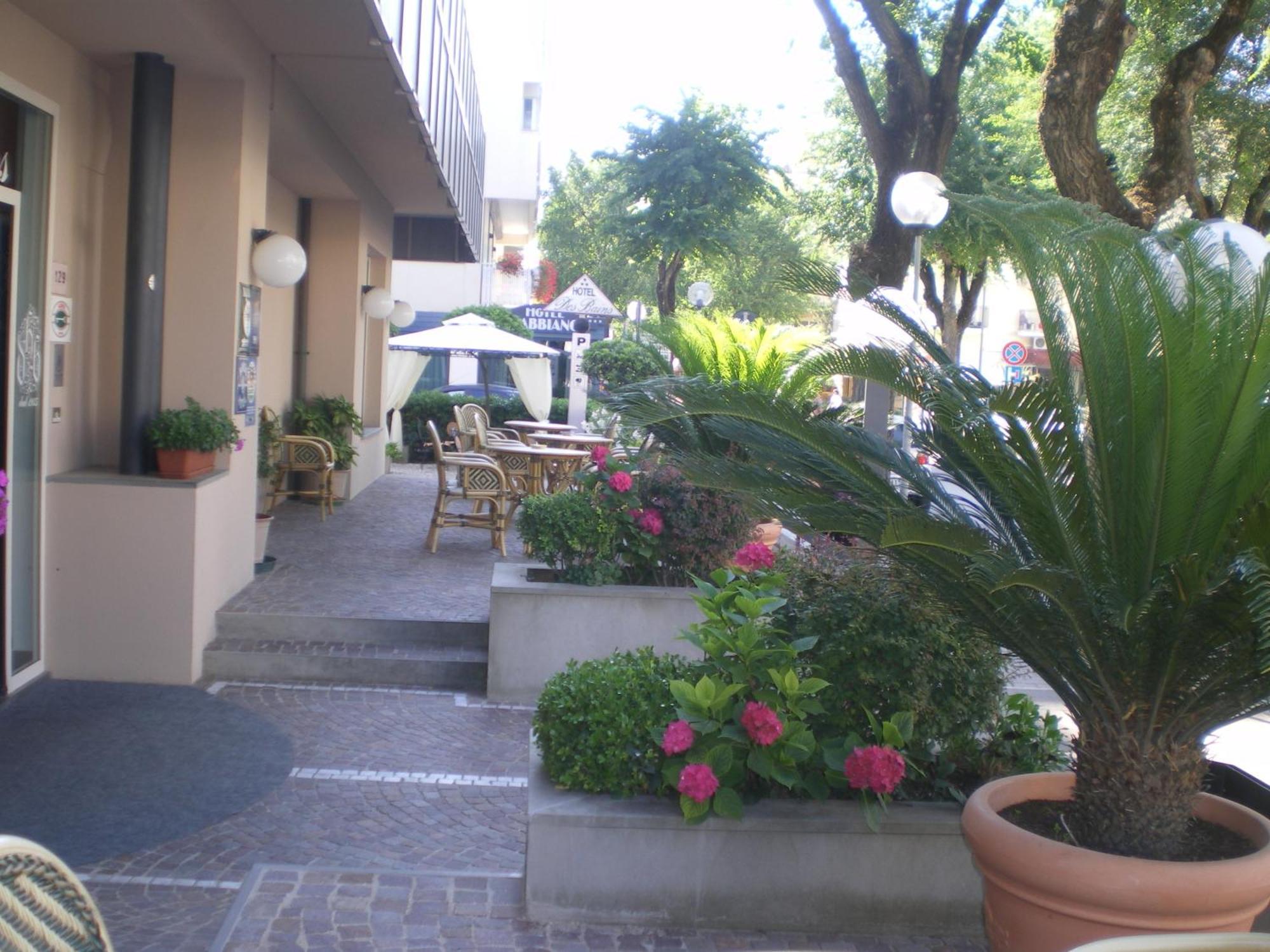 Hotel Des Bains Cattolica Ngoại thất bức ảnh