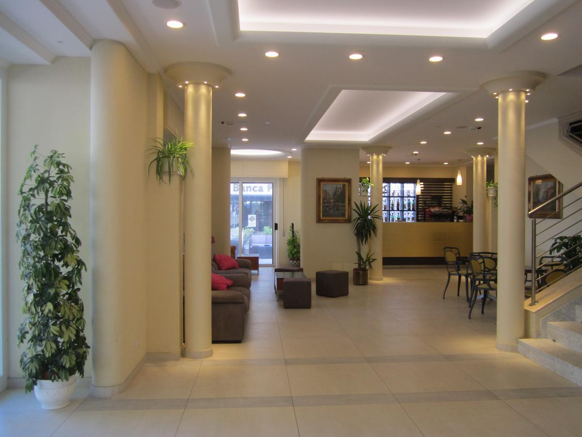 Hotel Des Bains Cattolica Ngoại thất bức ảnh