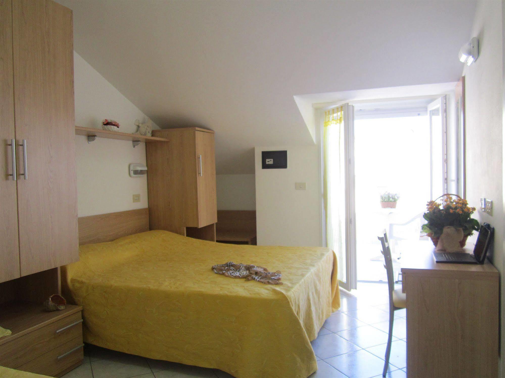 Hotel Des Bains Cattolica Ngoại thất bức ảnh